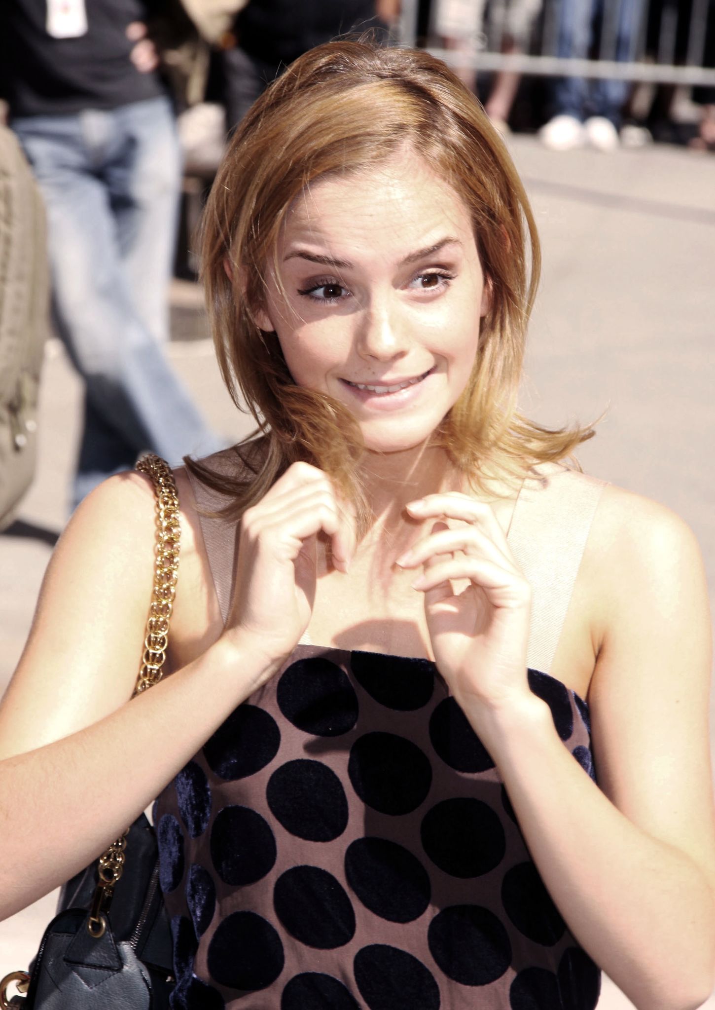 063.jpg