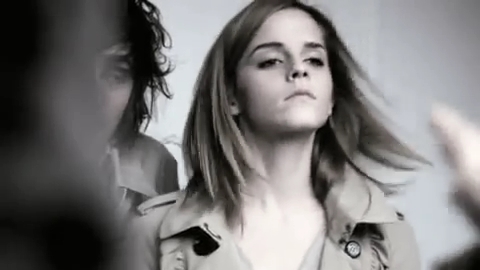 EmmaWatsonFan_dot_nl-2009BurberryCampaign0074.jpg EmmaWatsonFan_dot_nl-2009BurberryCampaign0074.jpg