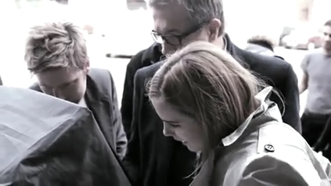 EmmaWatsonFan_dot_nl-2009BurberryCampaign0080.jpg EmmaWatsonFan_dot_nl-2009BurberryCampaign0080.jpg
