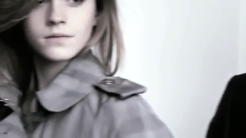 EmmaWatsonFan_dot_nl-2009BurberryCampaign0127.jpg EmmaWatsonFan_dot_nl-2009BurberryCampaign0127.jpg