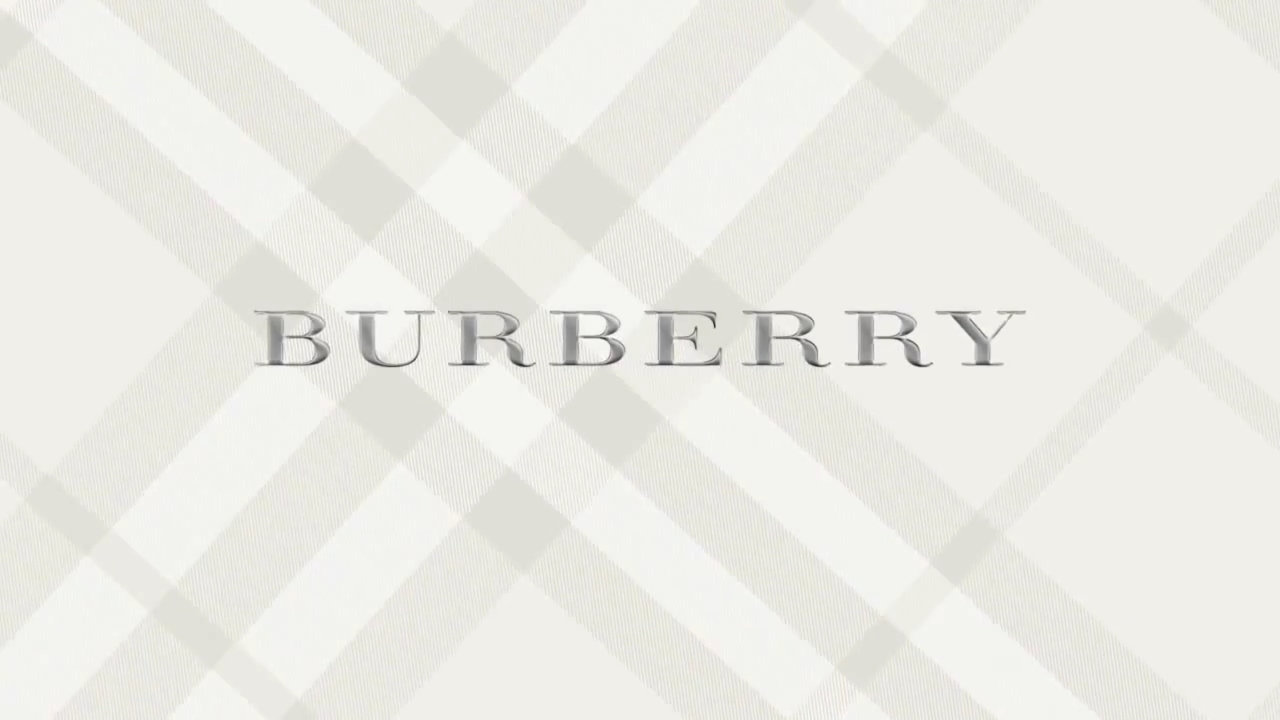 EmmaWatsonFan-nl_2010BurberrySprinSummerCampaign0001.jpg