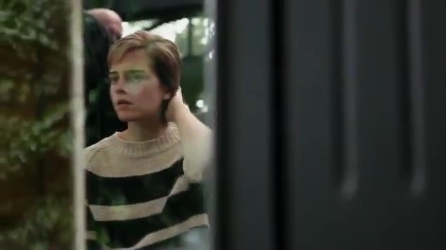 EmmaWatsonFan-nl_2011HarpersBazaar0013.jpg