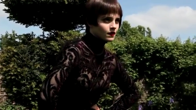 EmmaWatsonFan-nl_2011HarpersBazaar0057.jpg