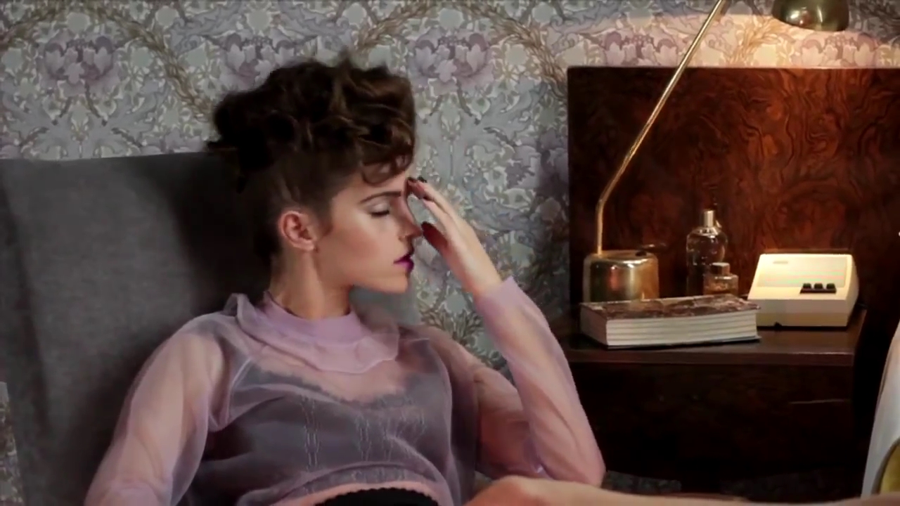 EmmaWatsonFan-nl_2014Wonderland0043.jpg