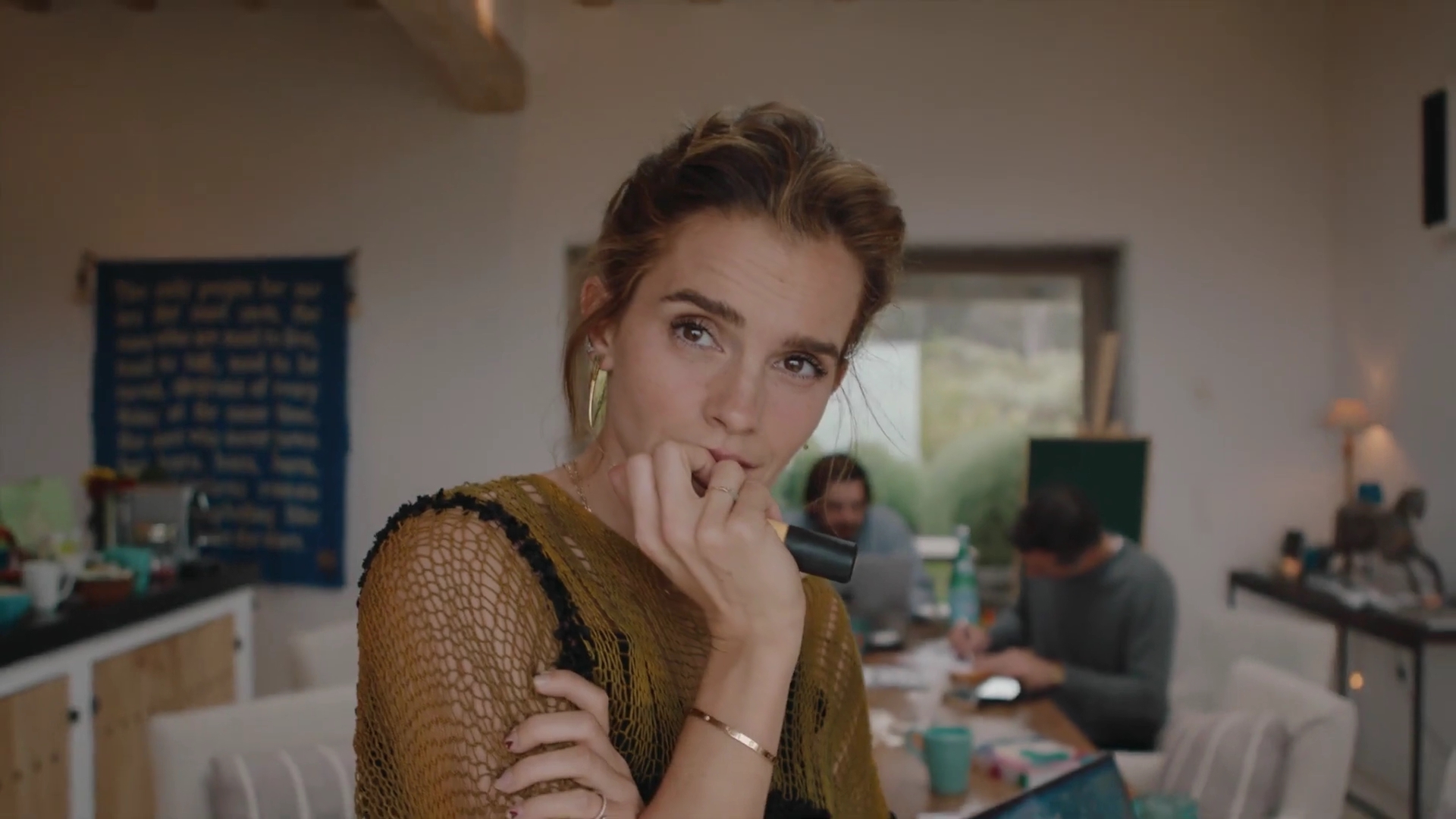 EmmaWatsonFan-dot-nl_2022PradaParadoxeFilm-MakingOf0053.jpg EmmaWatsonFan-dot-nl_2022PradaParadoxeFilm-MakingOf0053.jpg