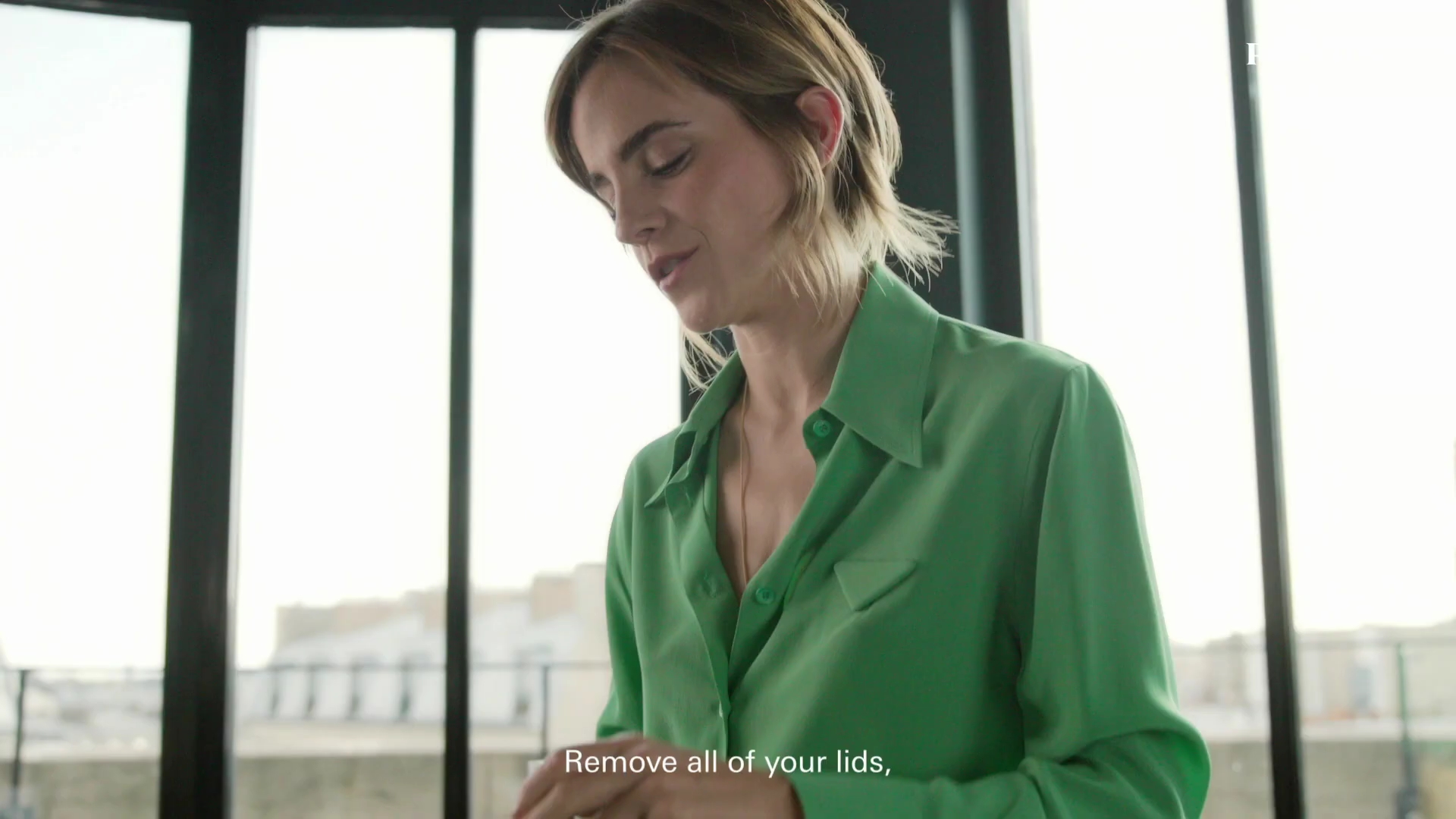 EmmaWatsonFan-dot-nl_2022PradaParadoxe-HowToRefillBottle0023.jpg EmmaWatsonFan-dot-nl_2022PradaParadoxe-HowToRefillBottle0023.jpg