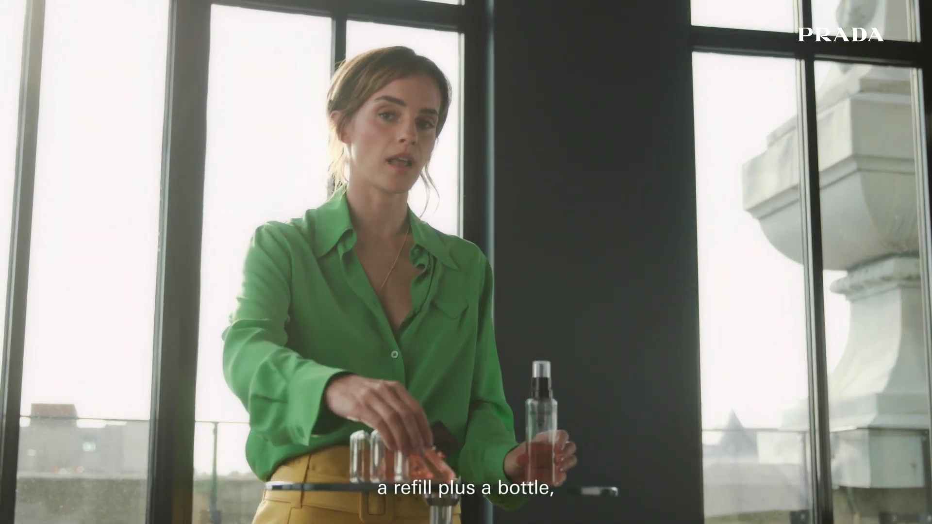 EmmaWatsonFan-dot-nl_2022PradaParadoxe-HowToRefillBottle0052.jpg EmmaWatsonFan-dot-nl_2022PradaParadoxe-HowToRefillBottle0052.jpg