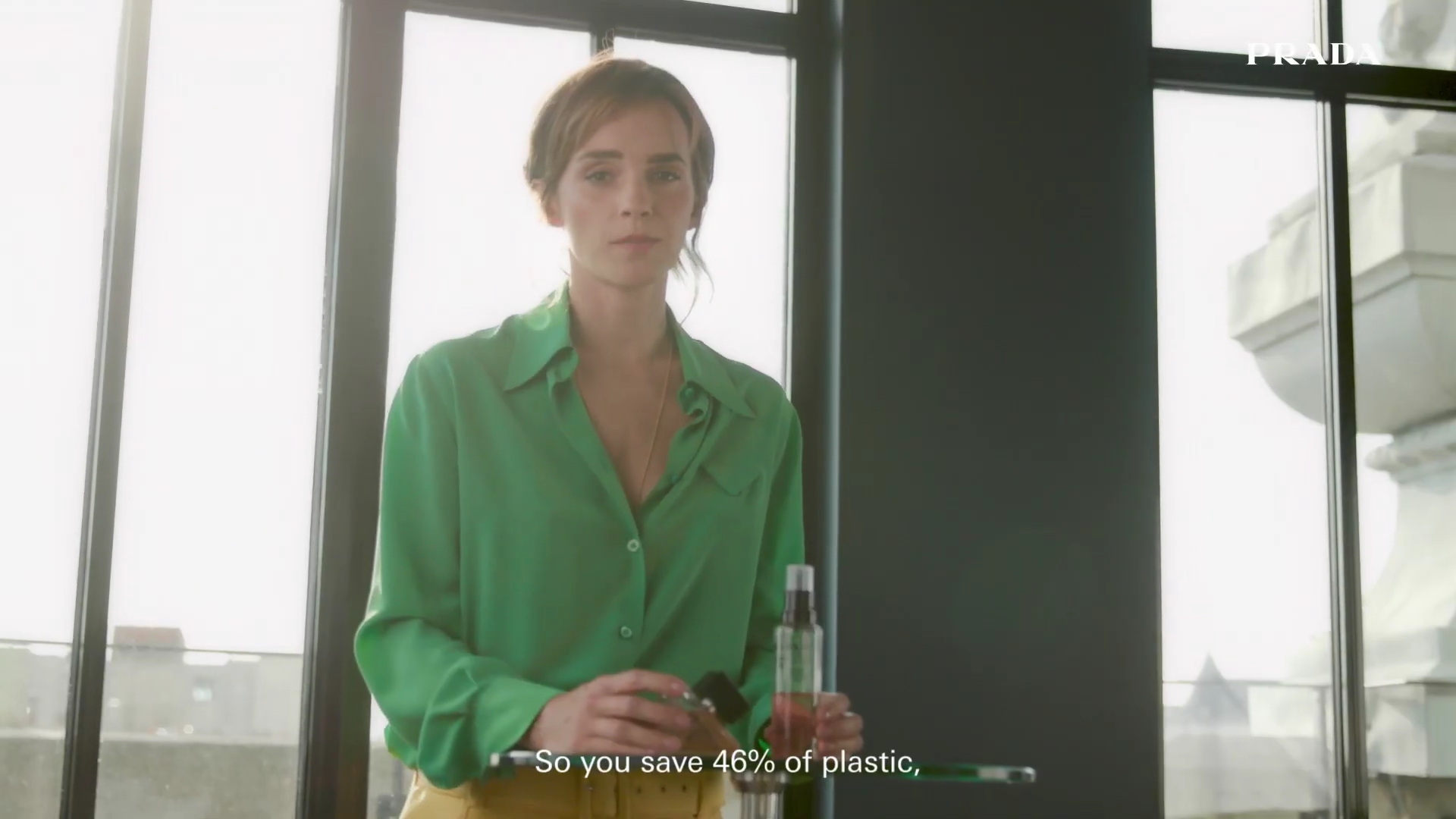 EmmaWatsonFan-dot-nl_2022PradaParadoxe-HowToRefillBottle0057.jpg EmmaWatsonFan-dot-nl_2022PradaParadoxe-HowToRefillBottle0057.jpg