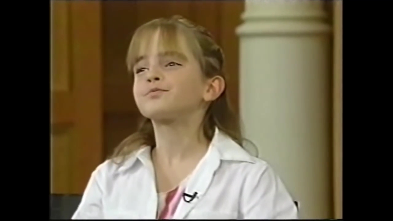 EmmaWatsonFan-nl_2002LiveWithRegisAndKelly0186.jpg EmmaWatsonFan-nl_2002LiveWithRegisAndKelly0186.jpg