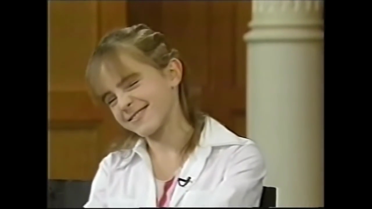 EmmaWatsonFan-nl_2002LiveWithRegisAndKelly0326.jpg EmmaWatsonFan-nl_2002LiveWithRegisAndKelly0326.jpg