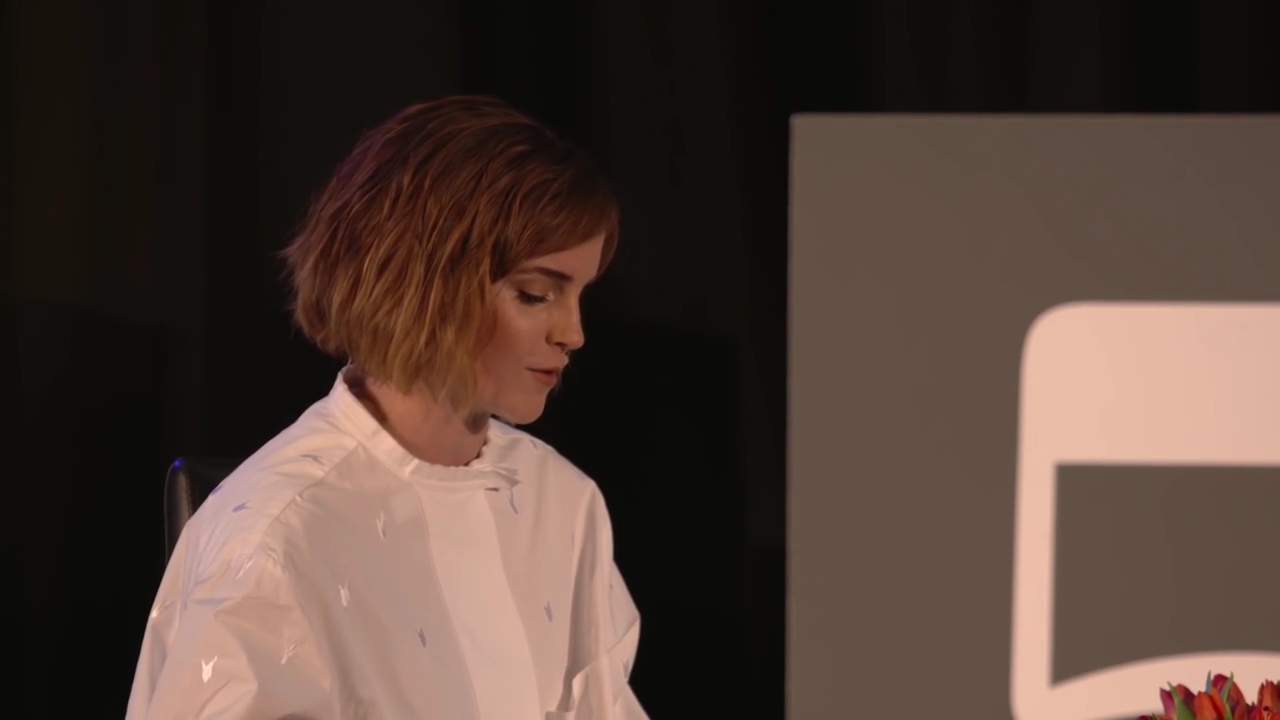 EmmaWatsonFan-nl_2016OurSharedShelf-InCoversationWithGloriaSteinem0179.jpg