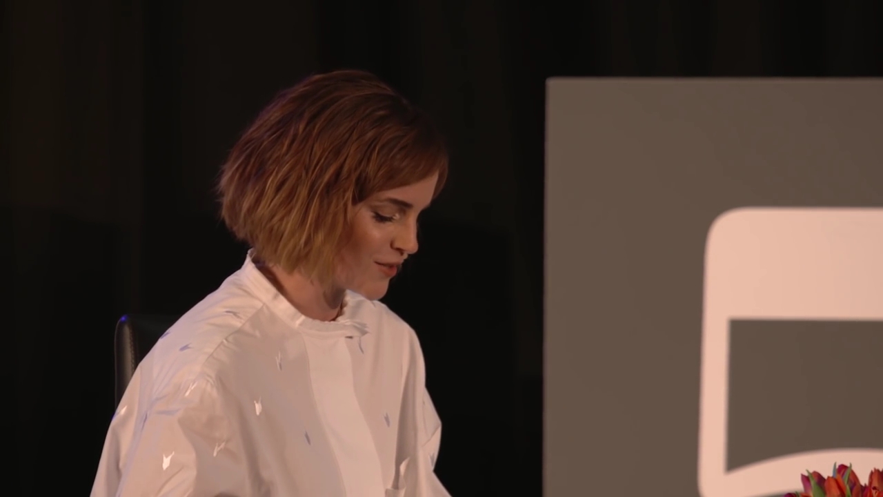 EmmaWatsonFan-nl_2016OurSharedShelf-InCoversationWithGloriaSteinem0193.jpg