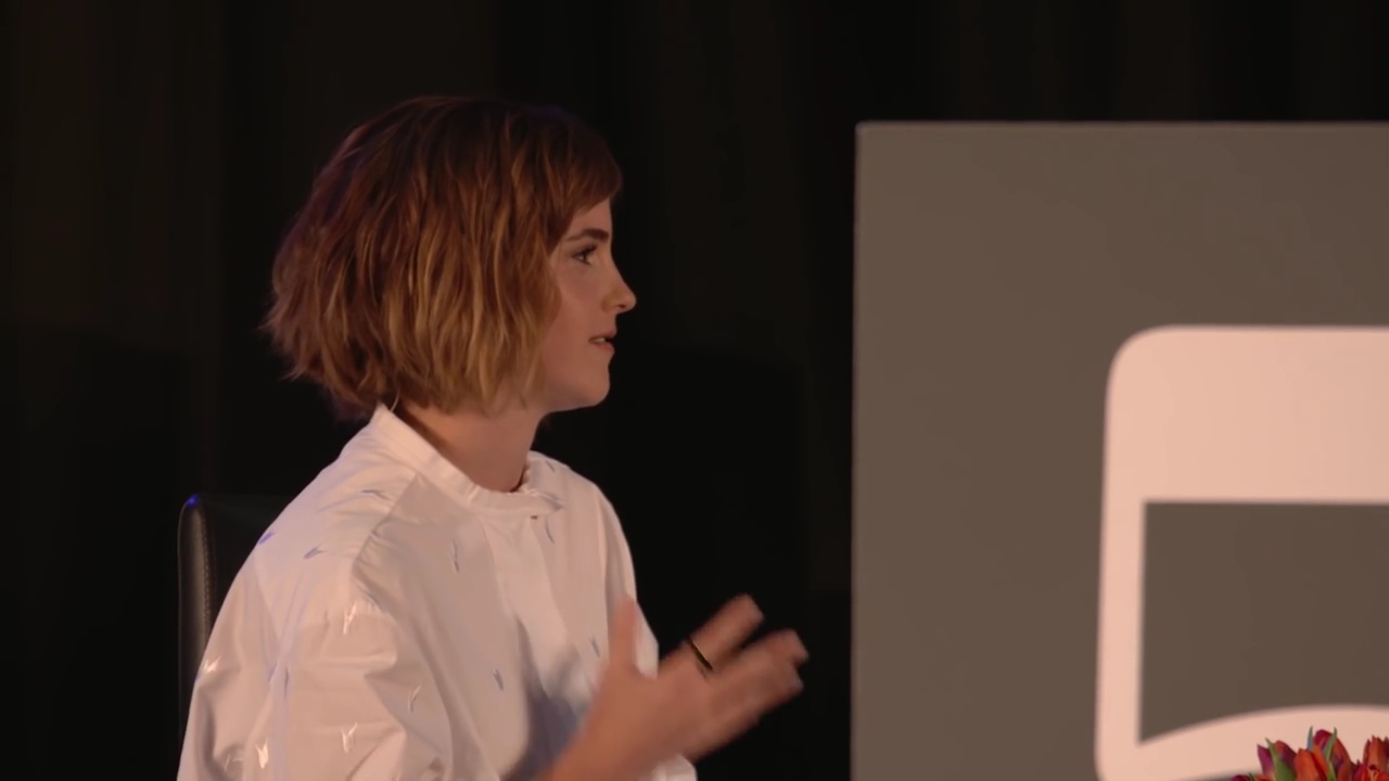 EmmaWatsonFan-nl_2016OurSharedShelf-InCoversationWithGloriaSteinem0203.jpg EmmaWatsonFan-nl_2016OurSharedShelf-InCoversationWithGloriaSteinem0203.jpg