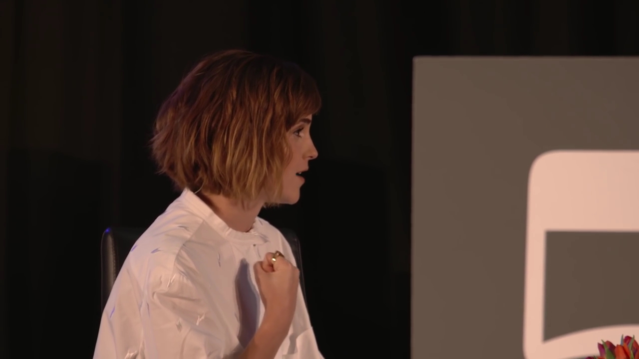 EmmaWatsonFan-nl_2016OurSharedShelf-InCoversationWithGloriaSteinem0375.jpg EmmaWatsonFan-nl_2016OurSharedShelf-InCoversationWithGloriaSteinem0375.jpg
