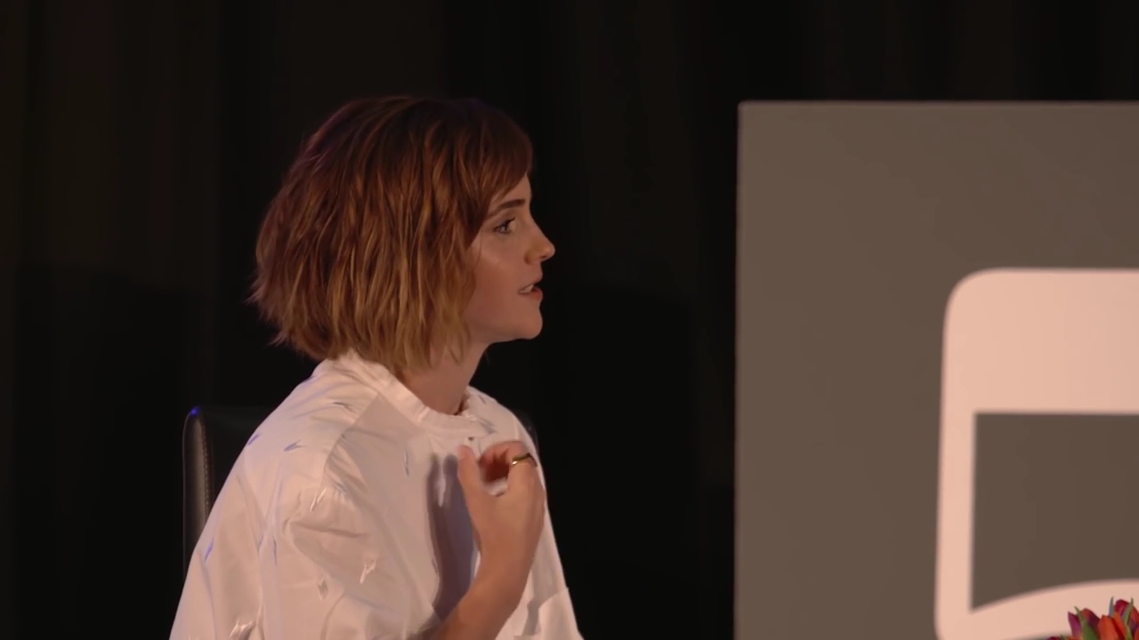 EmmaWatsonFan-nl_2016OurSharedShelf-InCoversationWithGloriaSteinem0376.jpg EmmaWatsonFan-nl_2016OurSharedShelf-InCoversationWithGloriaSteinem0376.jpg