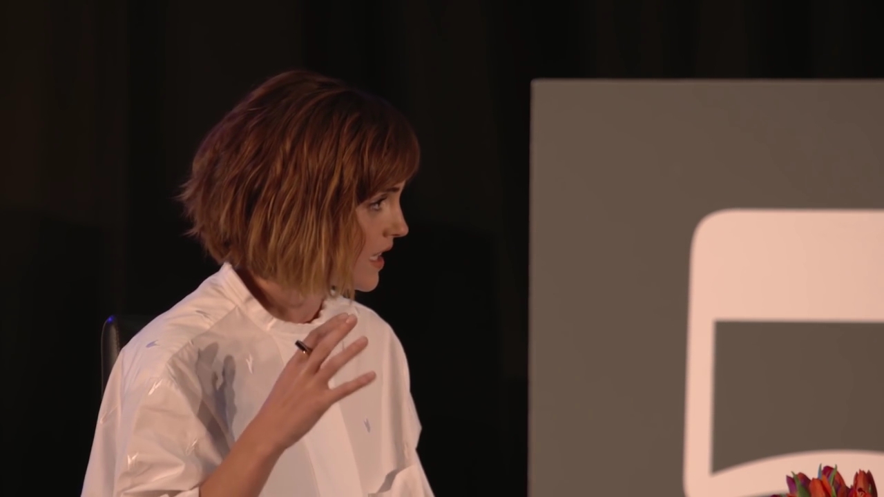 EmmaWatsonFan-nl_2016OurSharedShelf-InCoversationWithGloriaSteinem0921.jpg EmmaWatsonFan-nl_2016OurSharedShelf-InCoversationWithGloriaSteinem0921.jpg