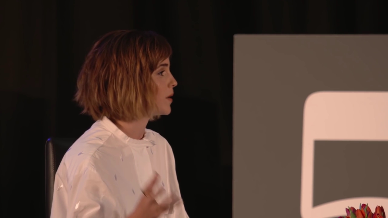 EmmaWatsonFan-nl_2016OurSharedShelf-InCoversationWithGloriaSteinem0979.jpg
