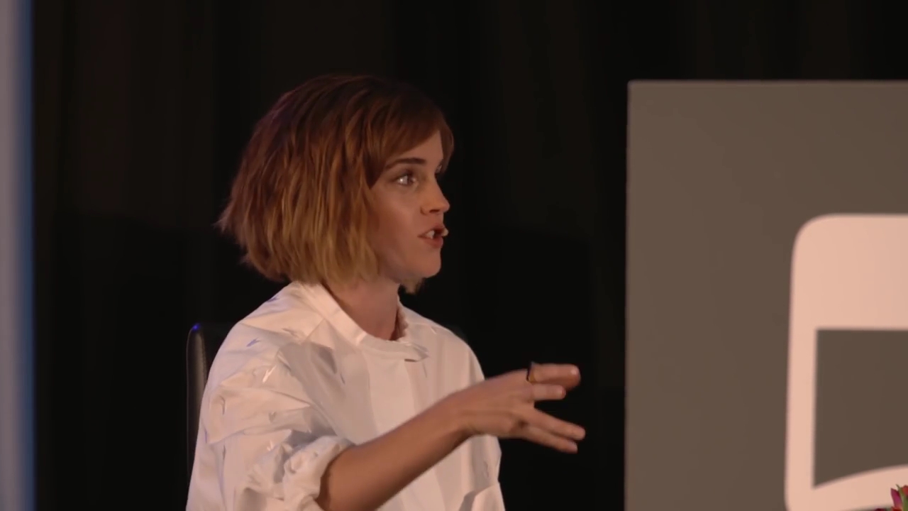 EmmaWatsonFan-nl_2016OurSharedShelf-InCoversationWithGloriaSteinem1225.jpg