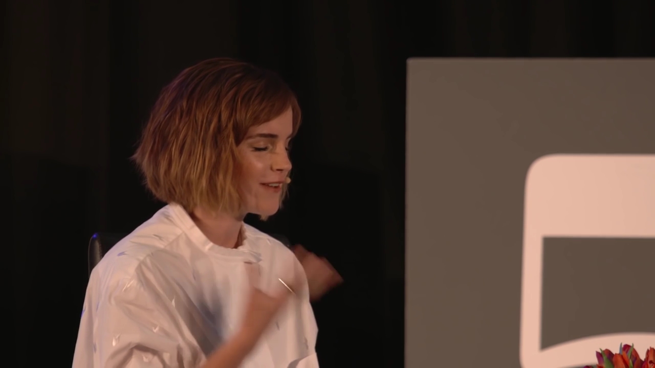 EmmaWatsonFan-nl_2016OurSharedShelf-InCoversationWithGloriaSteinem1320.jpg