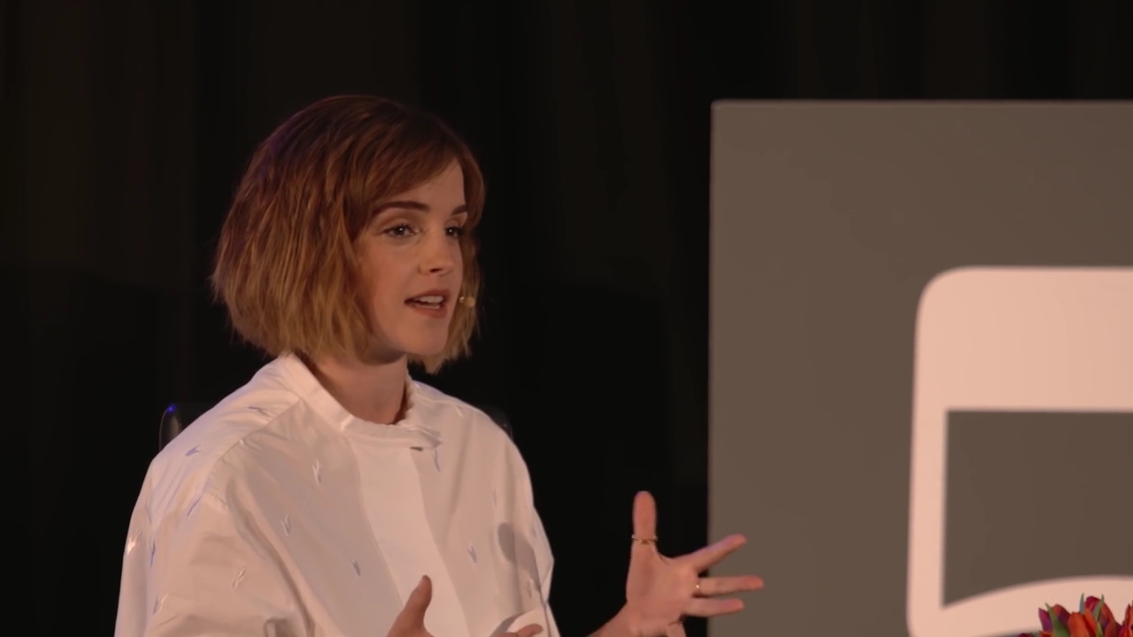 EmmaWatsonFan-nl_2016OurSharedShelf-InCoversationWithGloriaSteinem1338.jpg