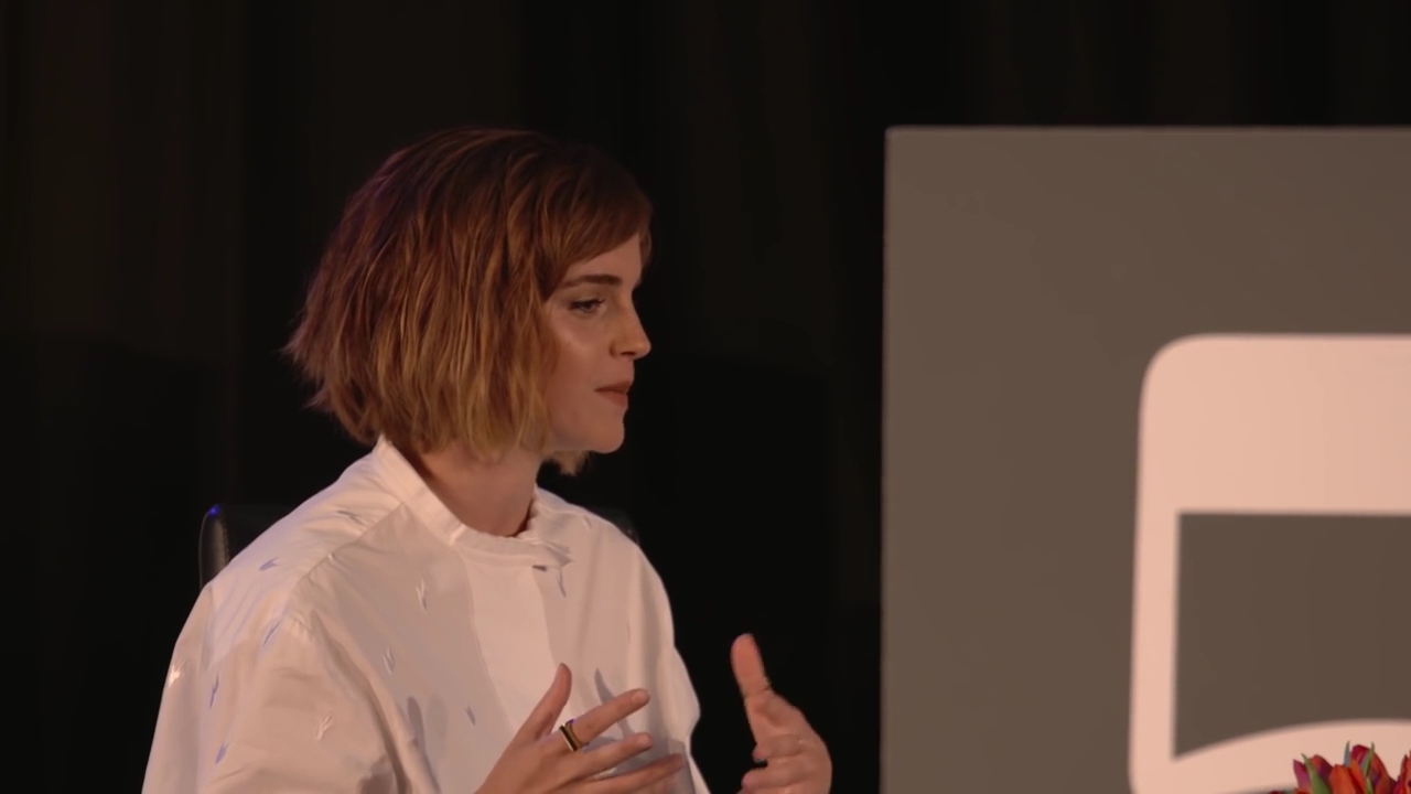 EmmaWatsonFan-nl_2016OurSharedShelf-InCoversationWithGloriaSteinem1347.jpg
