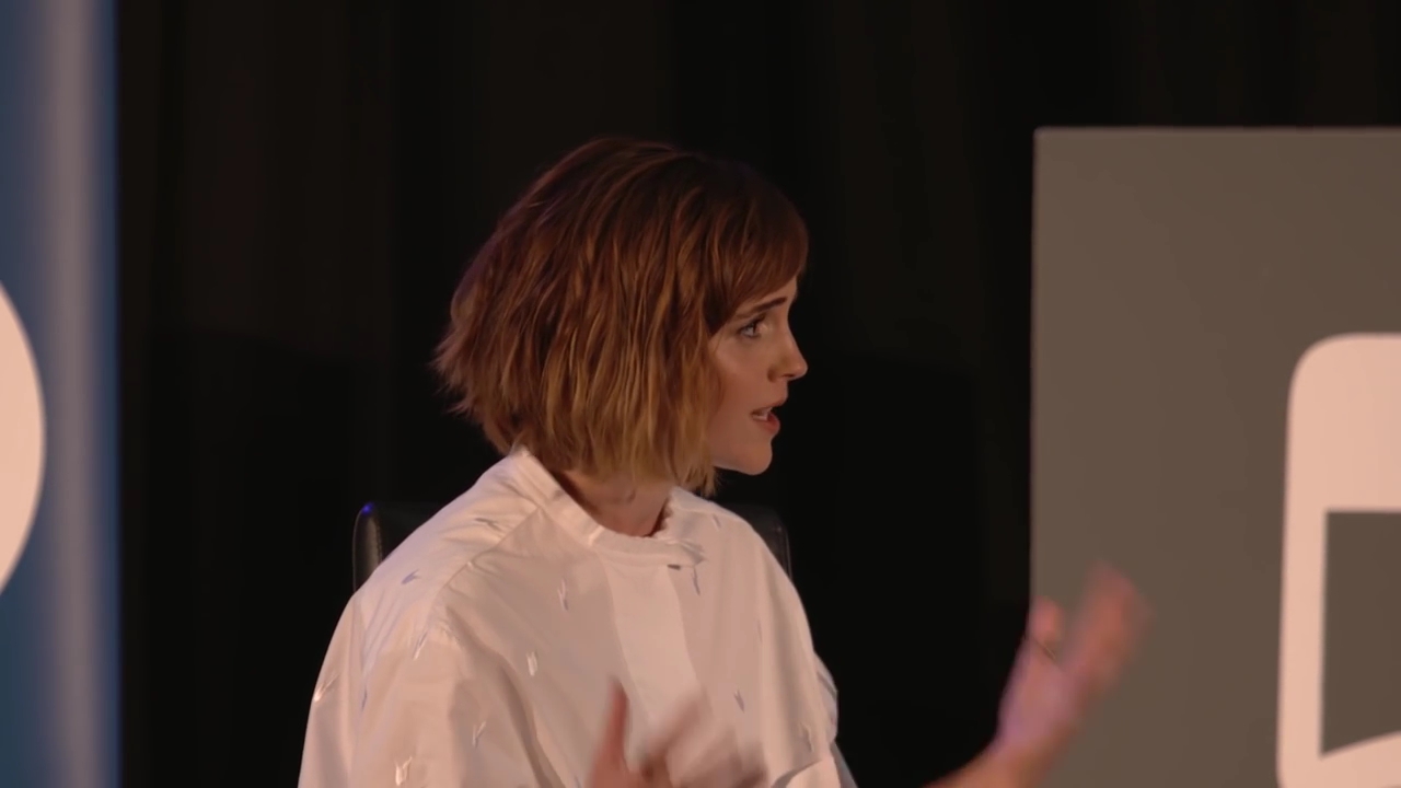 EmmaWatsonFan-nl_2016OurSharedShelf-InCoversationWithGloriaSteinem1614.jpg
