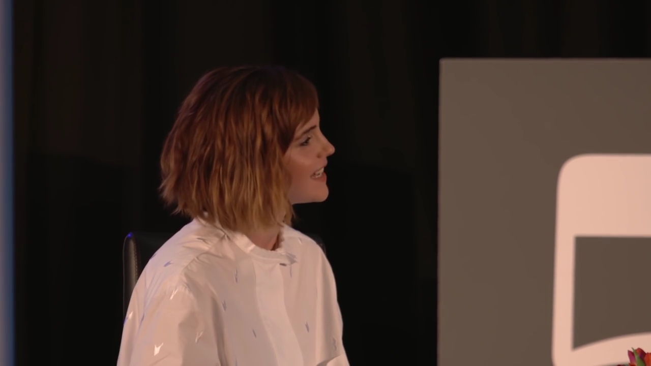 EmmaWatsonFan-nl_2016OurSharedShelf-InCoversationWithGloriaSteinem1747.jpg