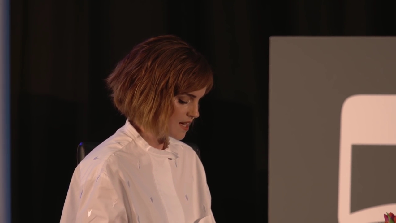 EmmaWatsonFan-nl_2016OurSharedShelf-InCoversationWithGloriaSteinem1802.jpg