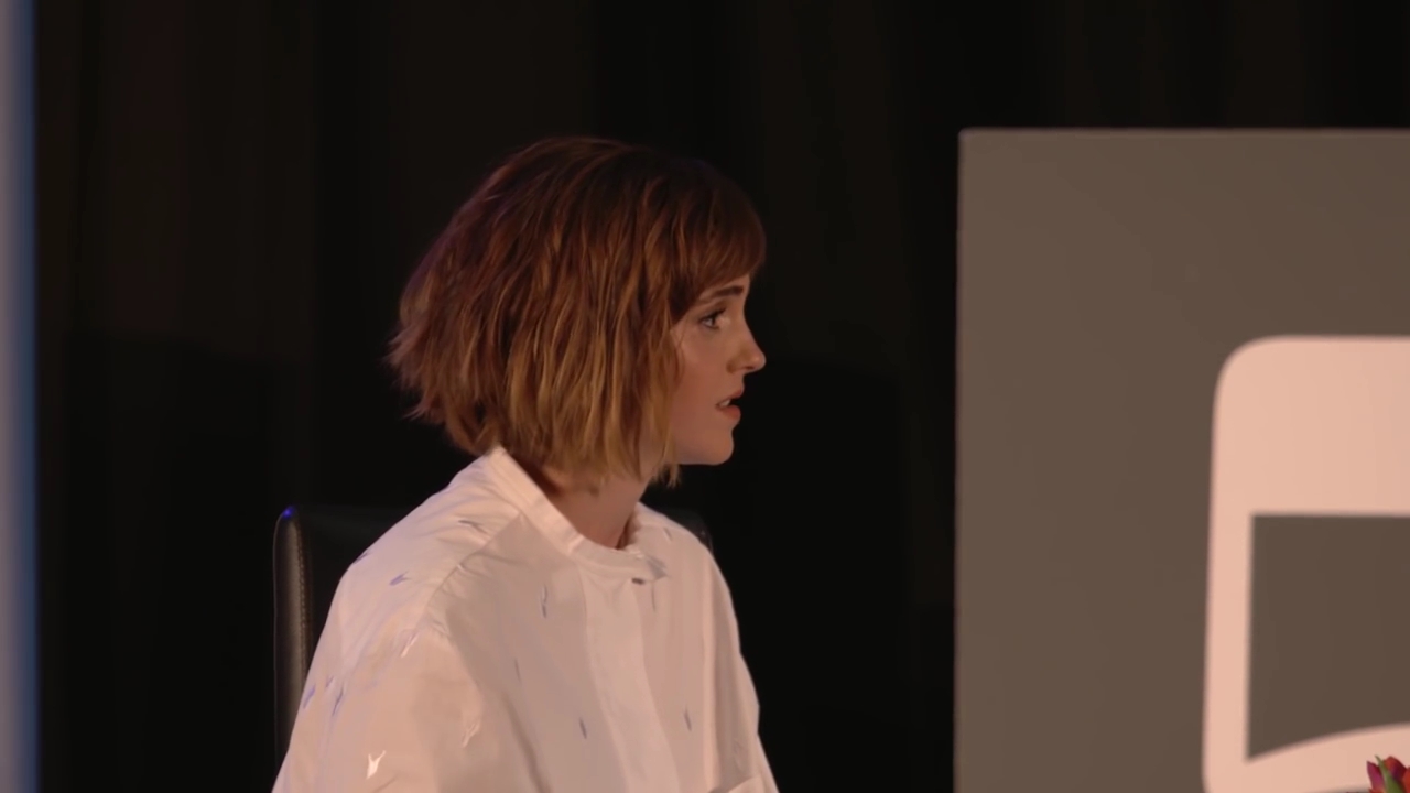 EmmaWatsonFan-nl_2016OurSharedShelf-InCoversationWithGloriaSteinem1816.jpg