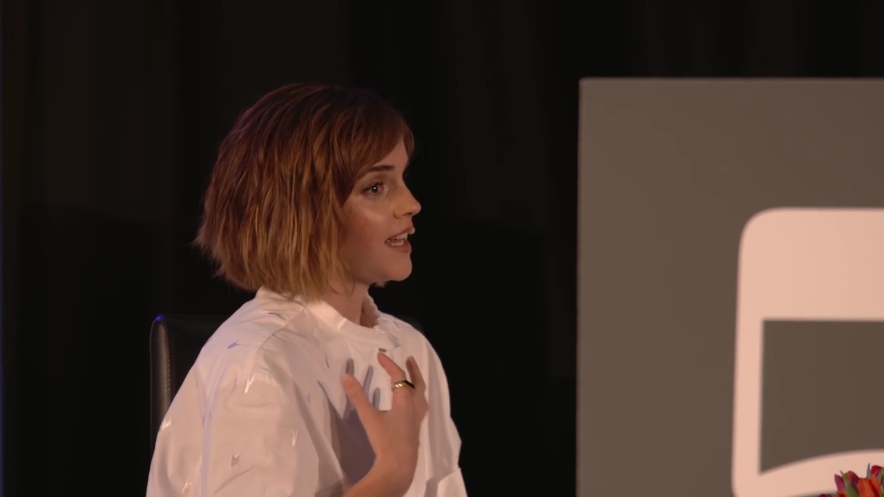 EmmaWatsonFan-nl_2016OurSharedShelf-InCoversationWithGloriaSteinem2226.jpg EmmaWatsonFan-nl_2016OurSharedShelf-InCoversationWithGloriaSteinem2226.jpg
