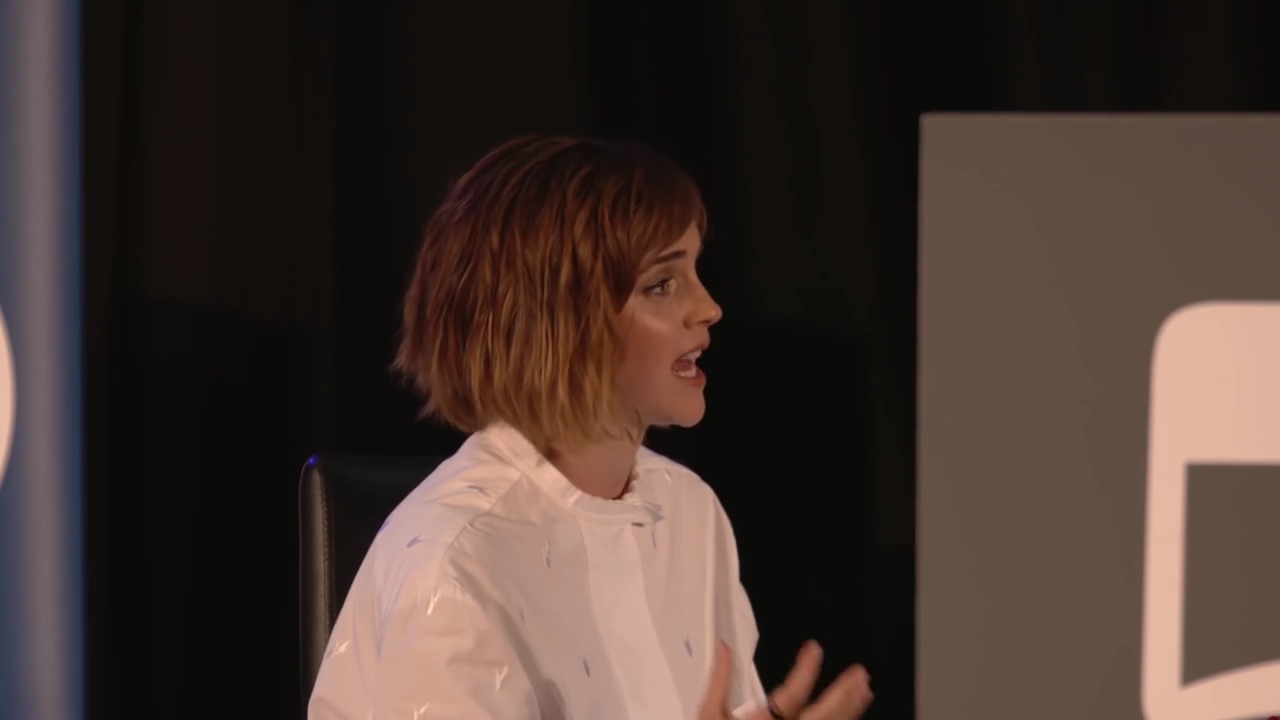 EmmaWatsonFan-nl_2016OurSharedShelf-InCoversationWithGloriaSteinem2393.jpg