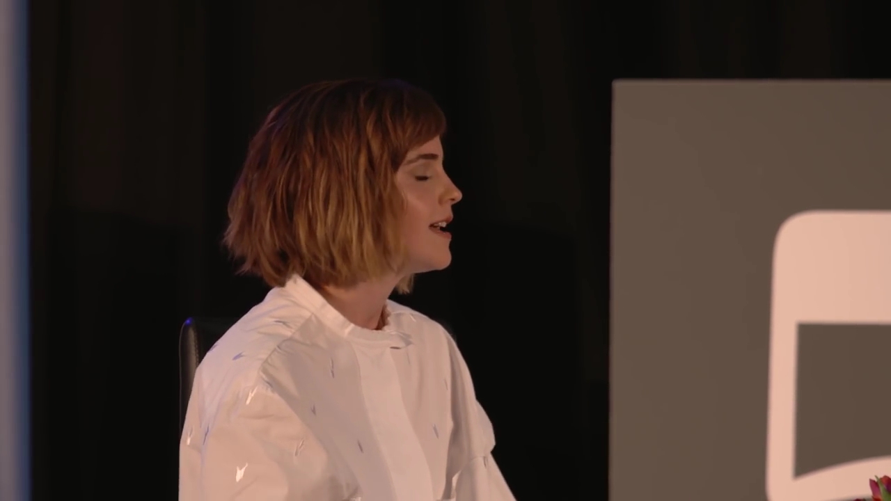 EmmaWatsonFan-nl_2016OurSharedShelf-InCoversationWithGloriaSteinem2509.jpg