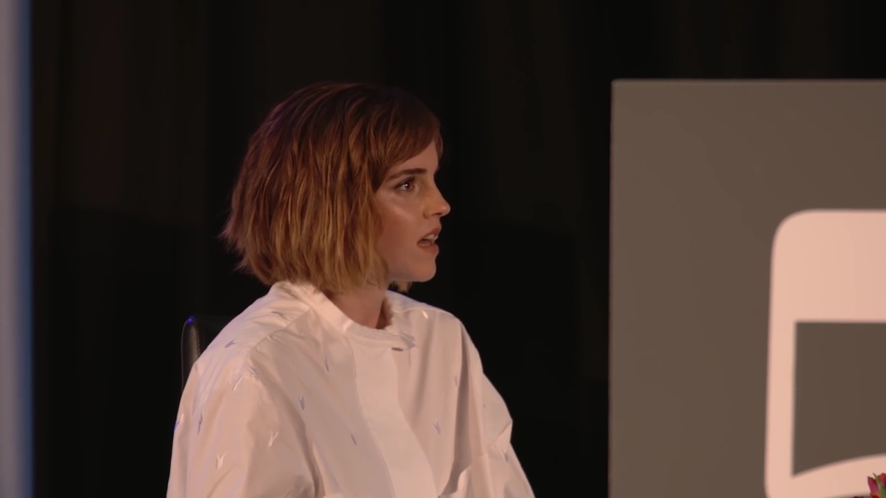 EmmaWatsonFan-nl_2016OurSharedShelf-InCoversationWithGloriaSteinem2555.jpg
