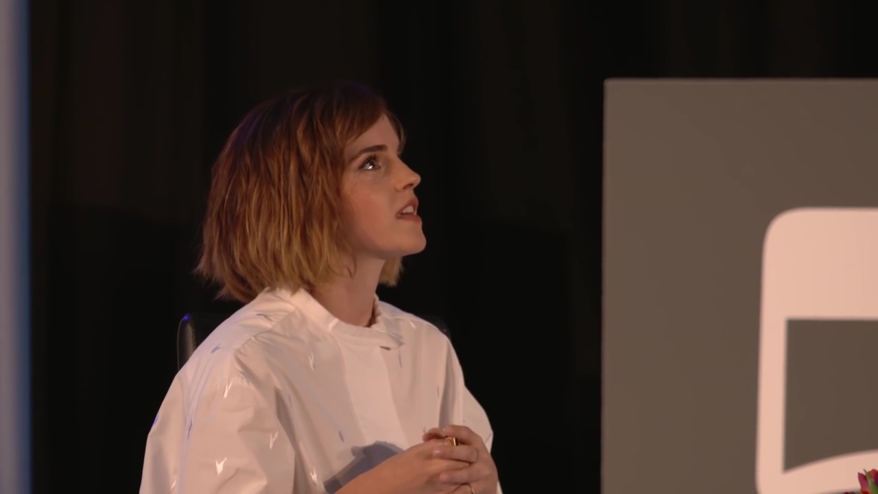EmmaWatsonFan-nl_2016OurSharedShelf-InCoversationWithGloriaSteinem2621.jpg