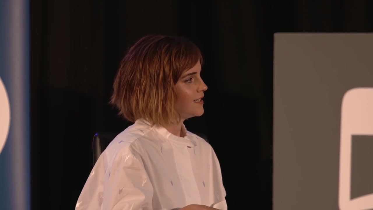EmmaWatsonFan-nl_2016OurSharedShelf-InCoversationWithGloriaSteinem3079.jpg