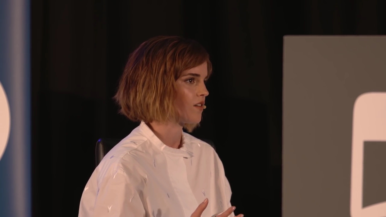 EmmaWatsonFan-nl_2016OurSharedShelf-InCoversationWithGloriaSteinem3154.jpg