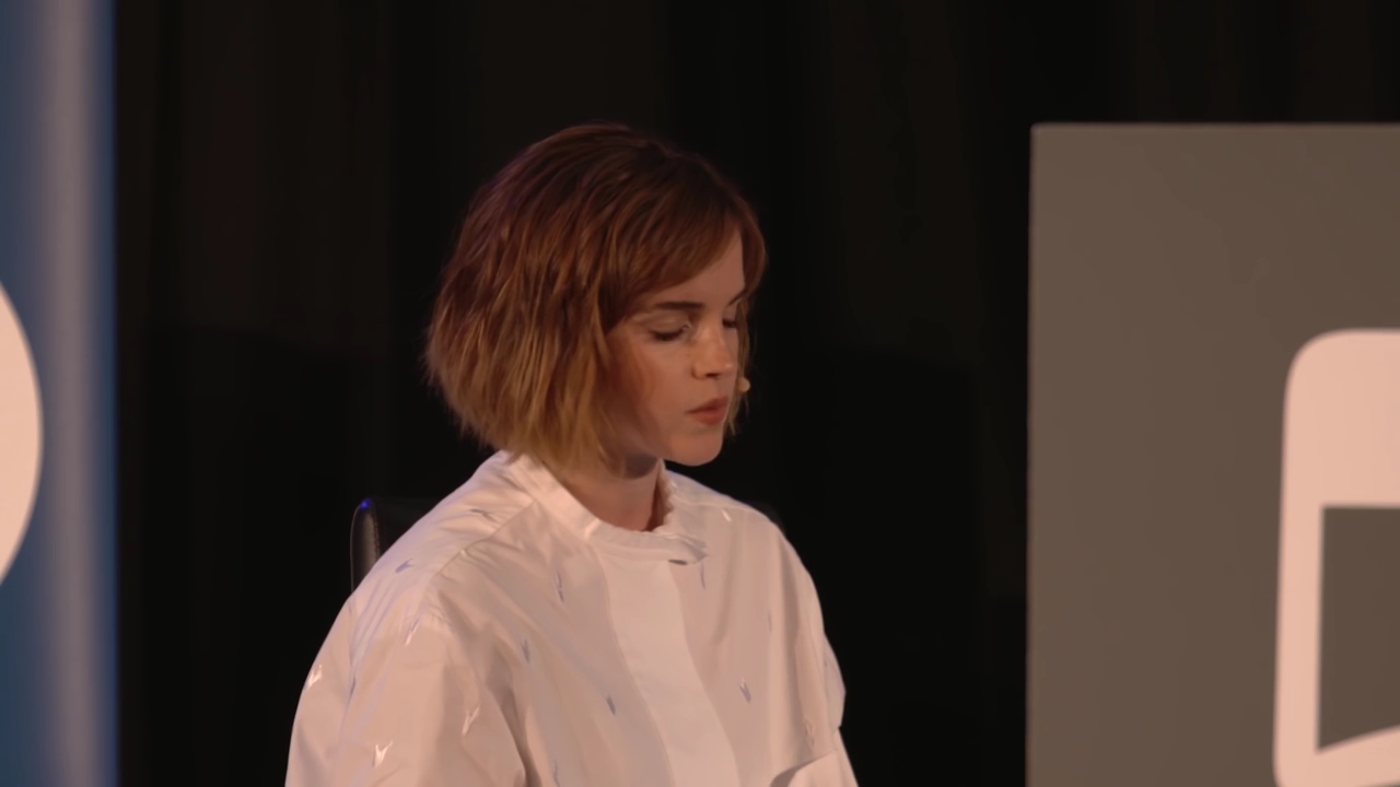 EmmaWatsonFan-nl_2016OurSharedShelf-InCoversationWithGloriaSteinem3166.jpg