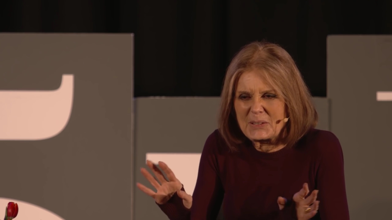 EmmaWatsonFan-nl_2016OurSharedShelf-InCoversationWithGloriaSteinem3290.jpg