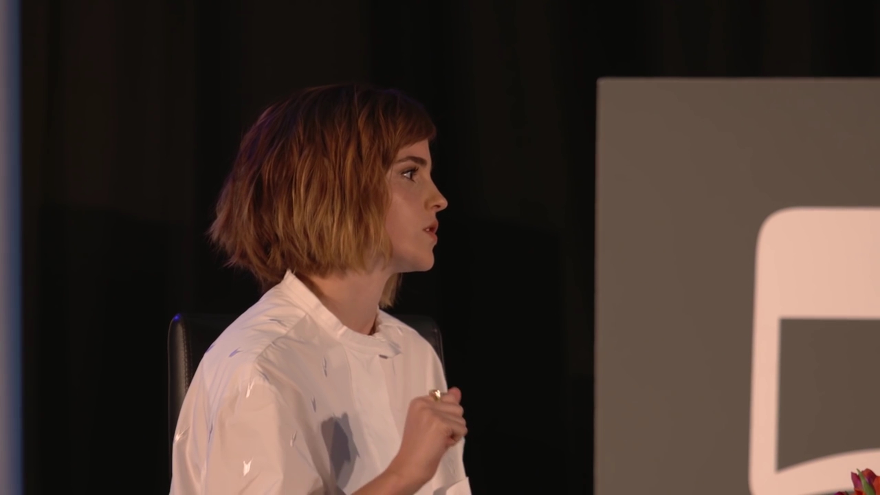 EmmaWatsonFan-nl_2016OurSharedShelf-InCoversationWithGloriaSteinem3354.jpg