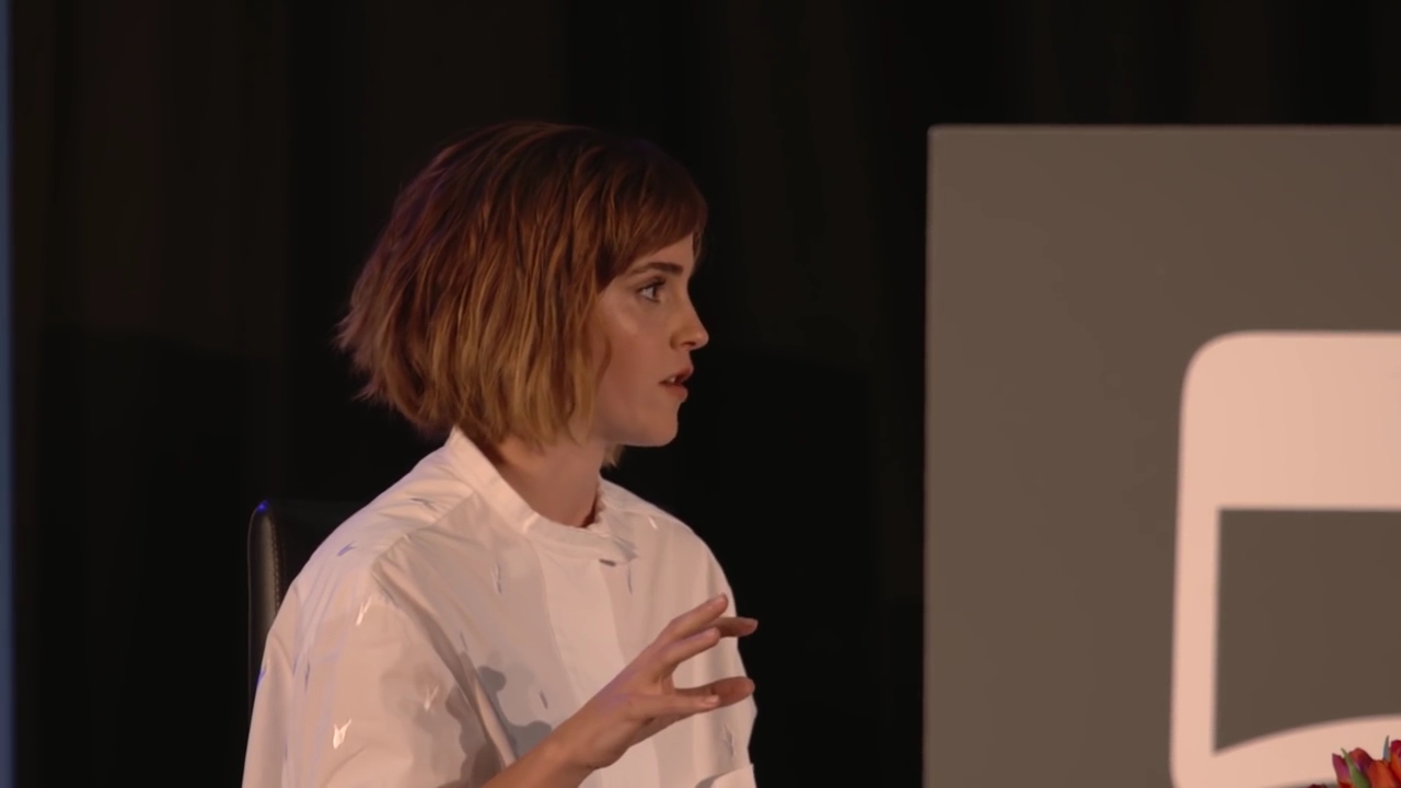 EmmaWatsonFan-nl_2016OurSharedShelf-InCoversationWithGloriaSteinem3793.jpg