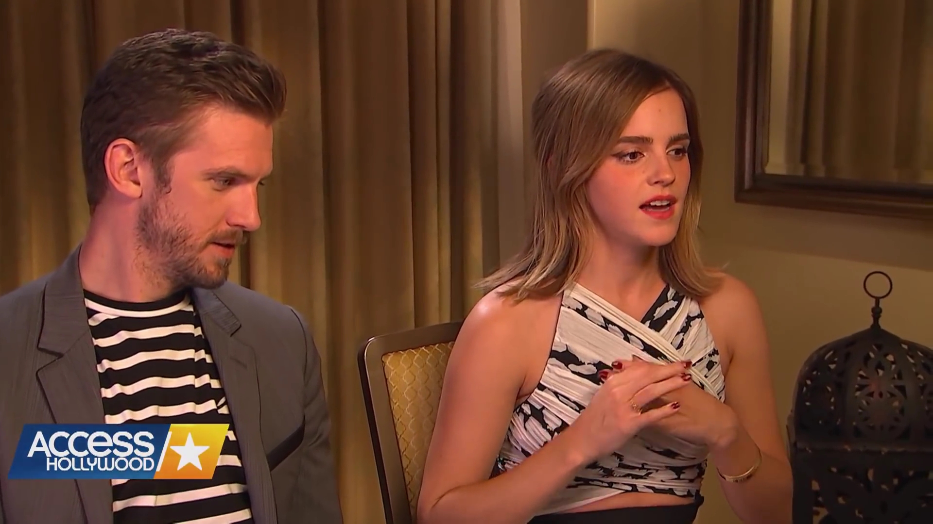 EmmaWatsonFan-dot-nl_2017AccesHollywood0053.jpg EmmaWatsonFan-dot-nl_2017AccesHollywood0053.jpg