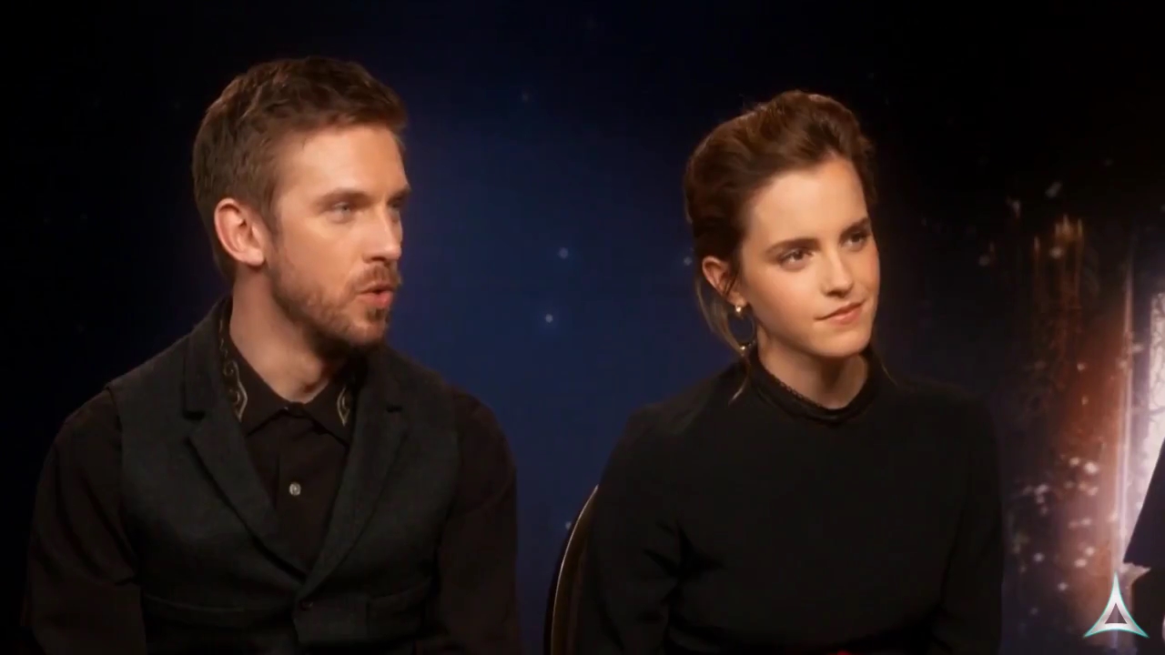 EmmaWatsonFan-dot-NL2017BeautyAndTheBeastPressJunket-AxXyt0048.jpg