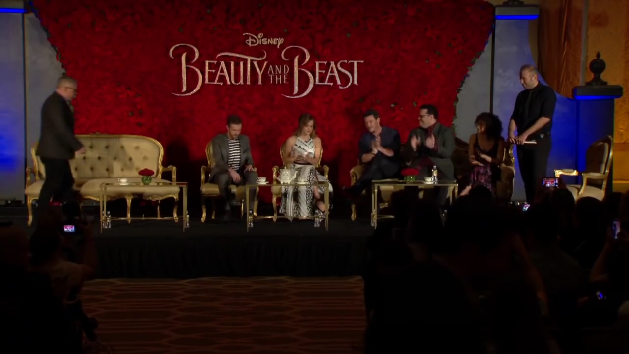 EmmaWatsonFan-dot-nl_BeautyAndTheBeastPersConferentieLA0036.jpg EmmaWatsonFan-dot-nl_BeautyAndTheBeastPersConferentieLA0036.jpg