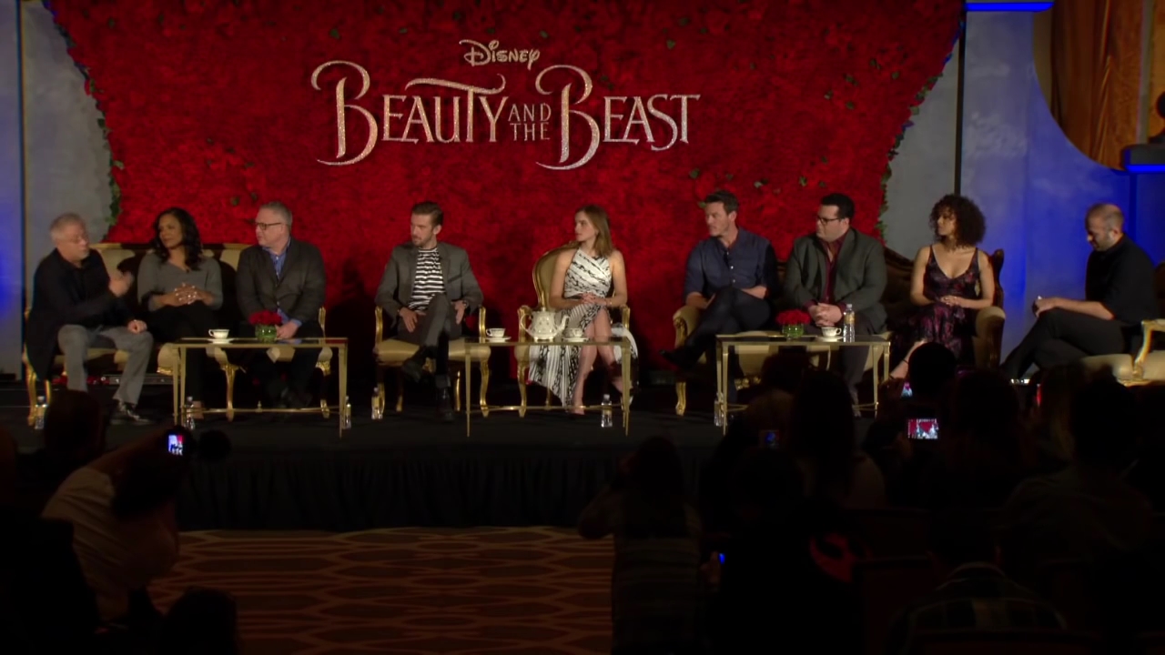 EmmaWatsonFan-dot-nl_BeautyAndTheBeastPersConferentieLA0200.jpg