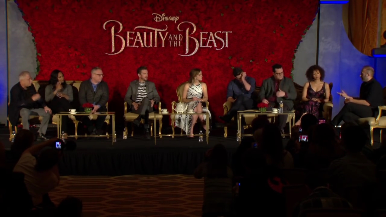 EmmaWatsonFan-dot-nl_BeautyAndTheBeastPersConferentieLA0210.jpg