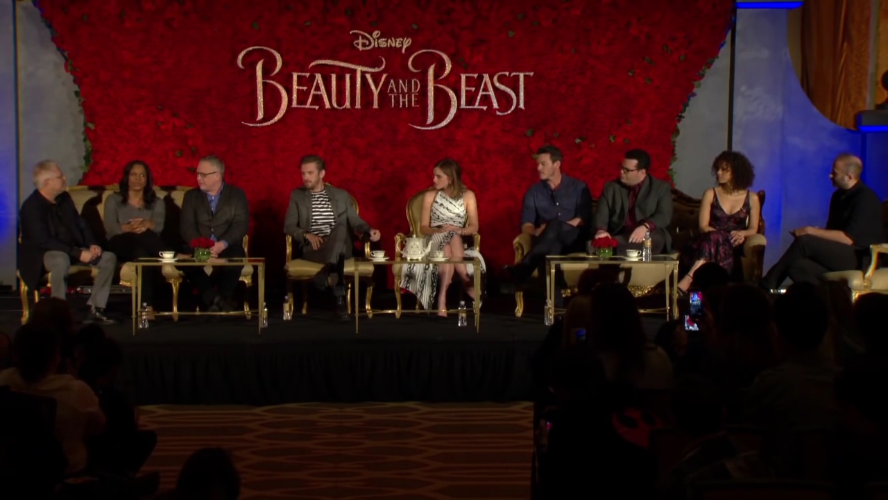 EmmaWatsonFan-dot-nl_BeautyAndTheBeastPersConferentieLA0266.jpg