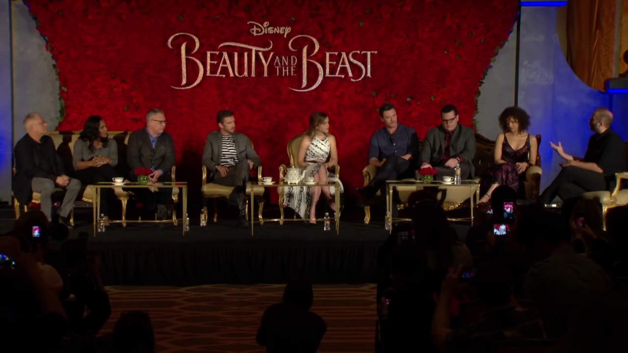 EmmaWatsonFan-dot-nl_BeautyAndTheBeastPersConferentieLA0289.jpg