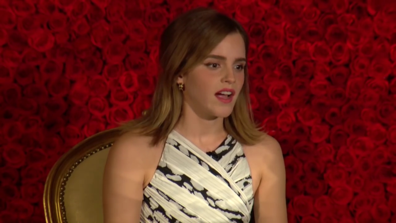 EmmaWatsonFan-dot-nl_BeautyAndTheBeastPersConferentieLA0361.jpg