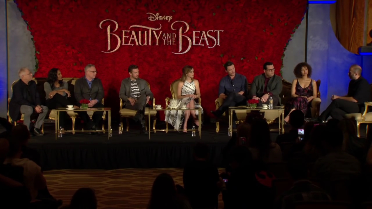 EmmaWatsonFan-dot-nl_BeautyAndTheBeastPersConferentieLA0445.jpg