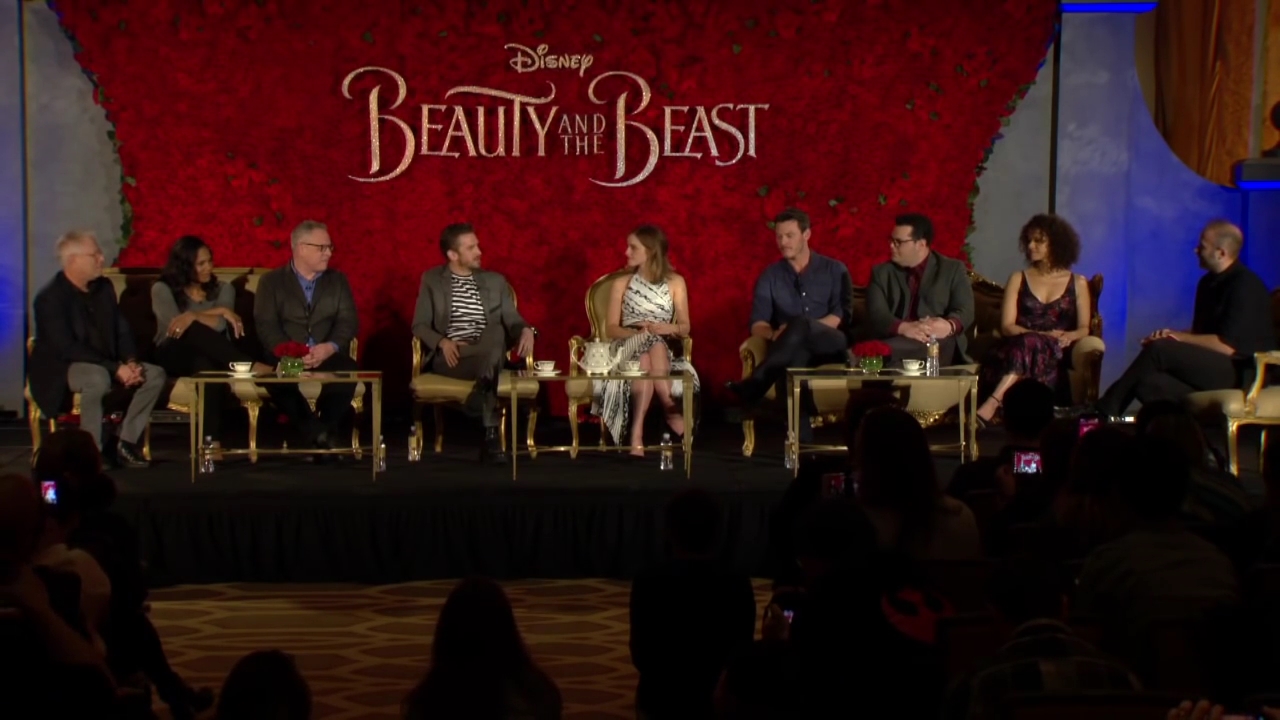 EmmaWatsonFan-dot-nl_BeautyAndTheBeastPersConferentieLA0508.jpg